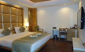 Almondz Hotel Patel Nagar